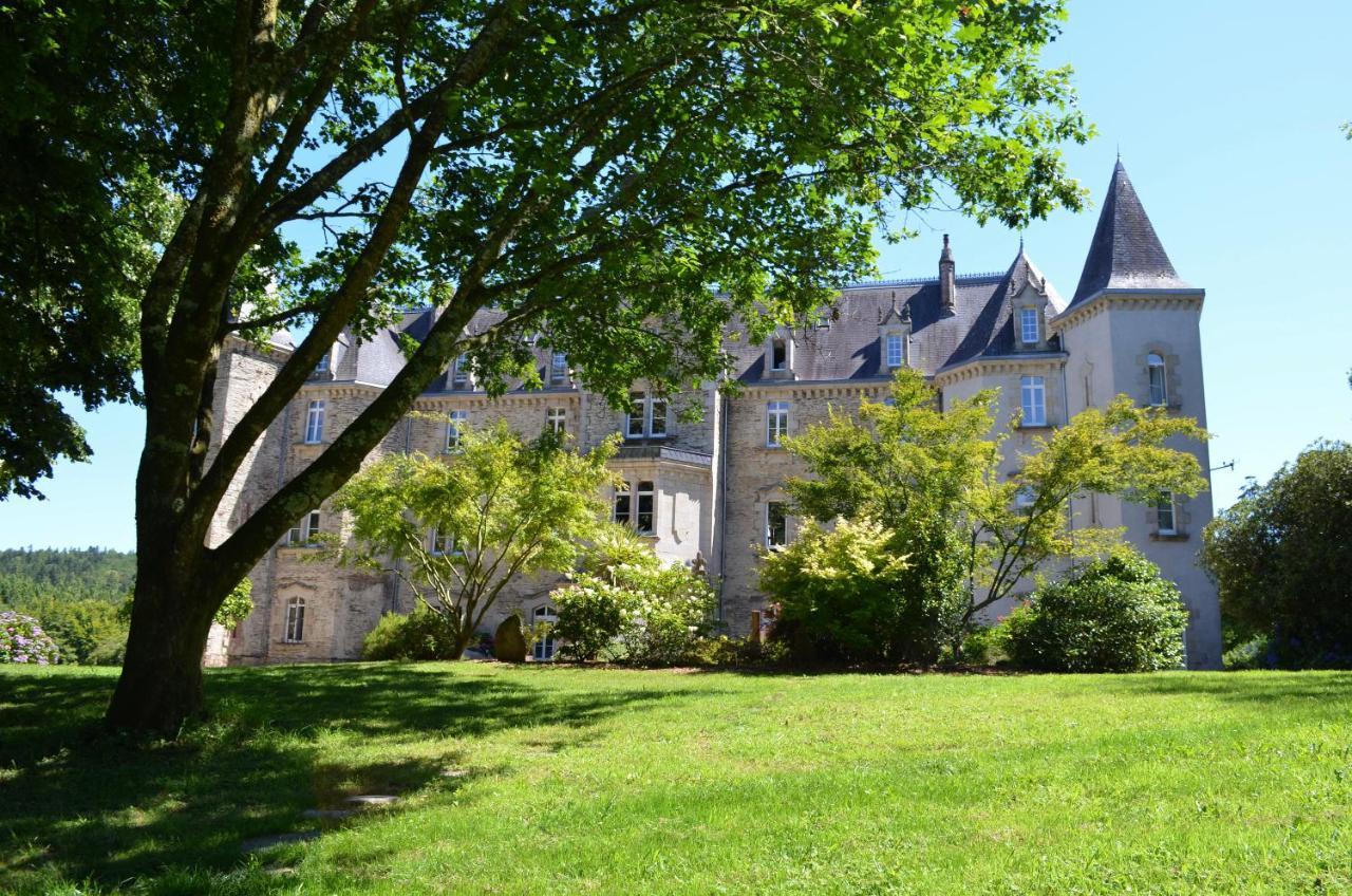 Chateau De Kervoazec - Chambres D'Hotes Saint-Goazec Exterior foto